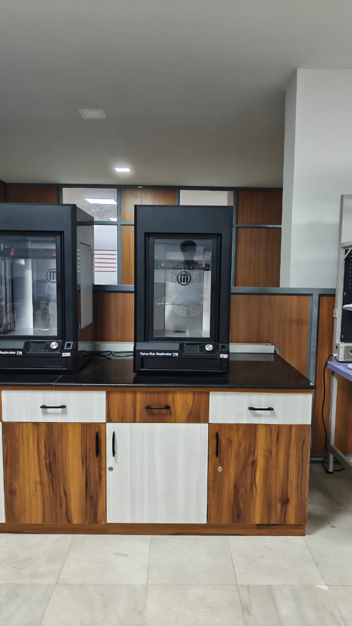 MakerBot Replicator Z18